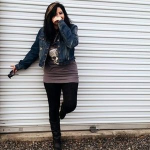 Meet your Posher, Kayla